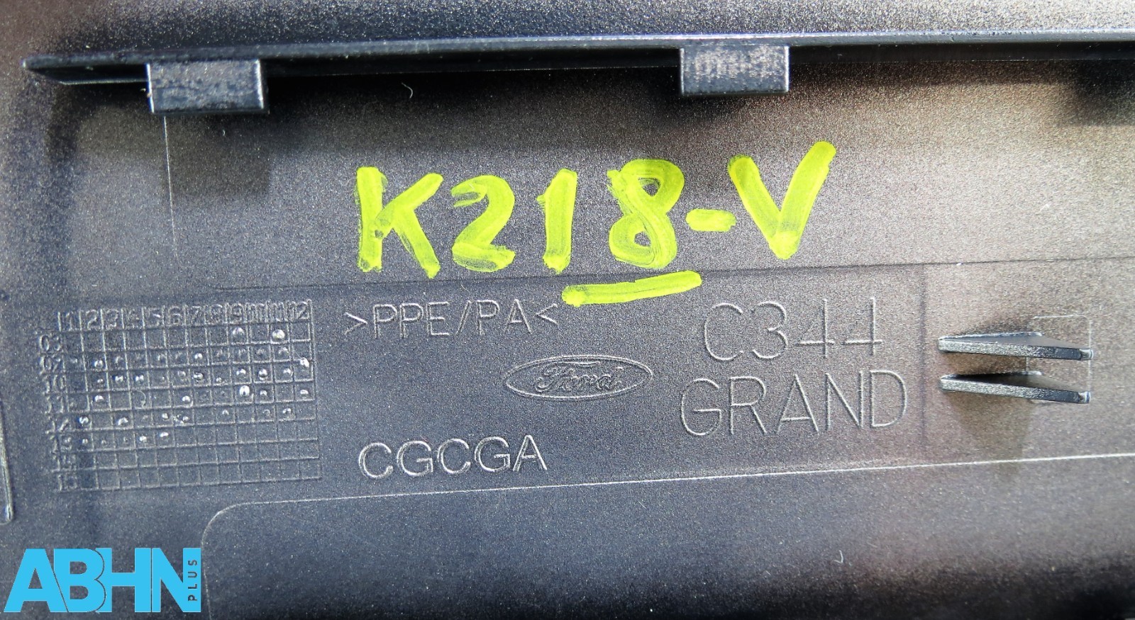 Ford Grand C-Max MK2 /10-19 Fuel Flap Cover AM51-U405A02-AB C344 /Brisbane Brown - Image 9