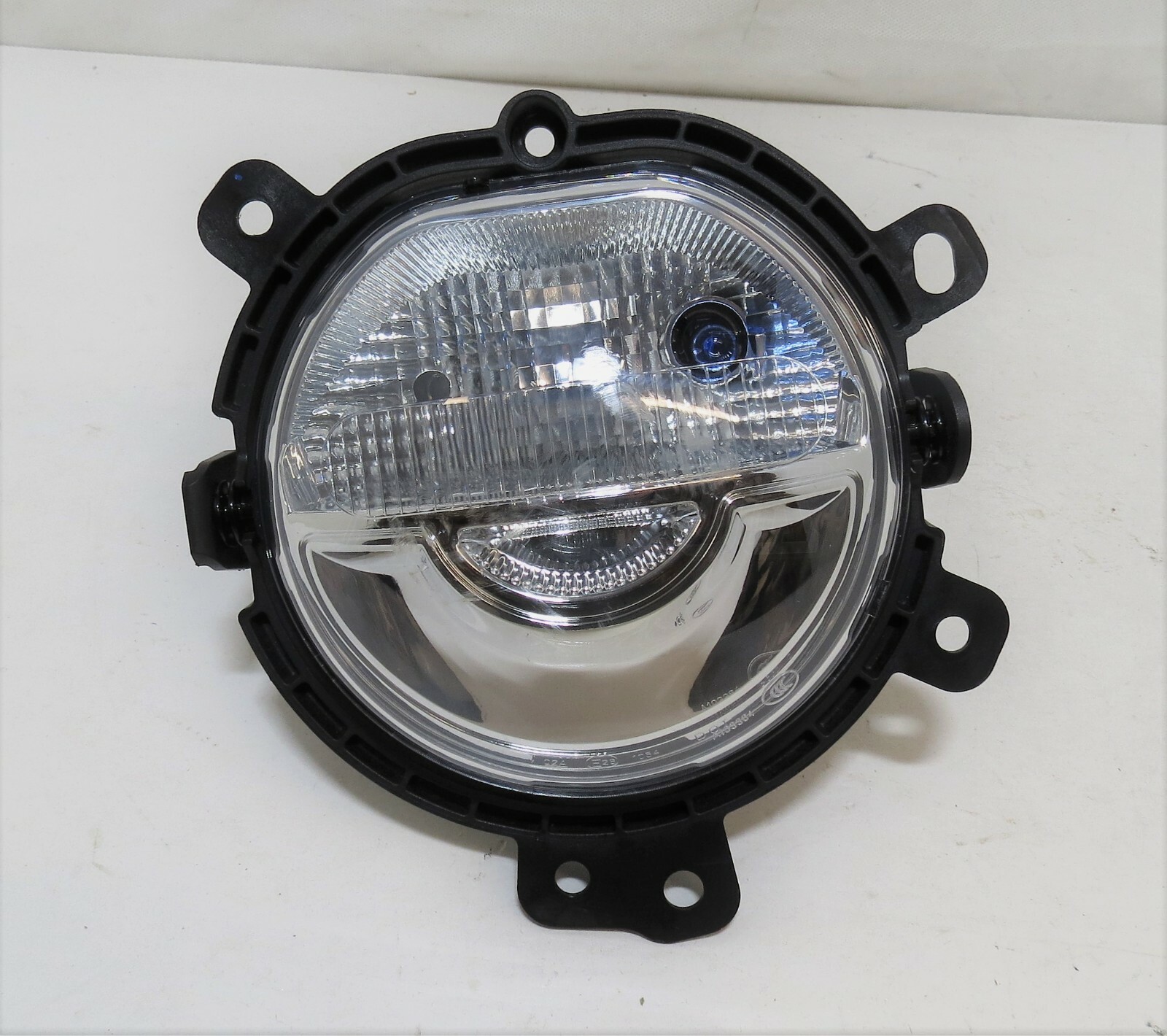 7329170 Mini F55 F56 F57 Clubman Genuine Hella Right Hand Side Bumper Headlight - Image 3