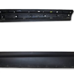 HY32-21065-AE Land Rover Discovery 5 Front Left Door Lower Gladding Mould Trim