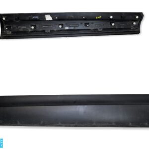 HY32-21065-AA Land Rover Discovery 5 Front Left Door Lower Gladding Mould Trim-
