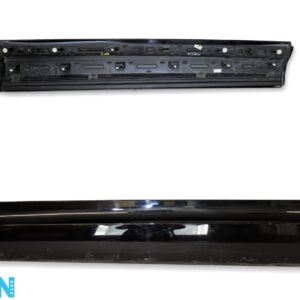 HY3M-21065-AB Land Rover Discovery 5 Front Left Door Lower Gladding Mould Trim