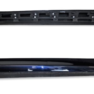 GK7M-21064-AD Discovery Sport L550 Front Right Door Lower Gladding Mould Trim