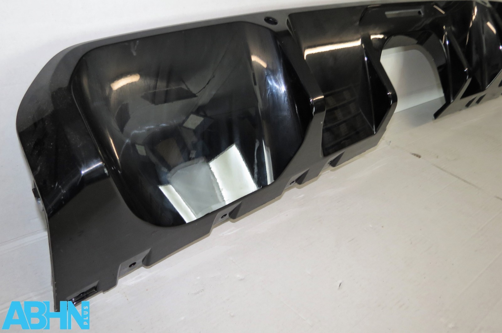 9450835 Mini Cooper S Sport JCW LCI2 F56 20^ Rear Bumper Diffuser 4 PDC Fog V315 - Image 5