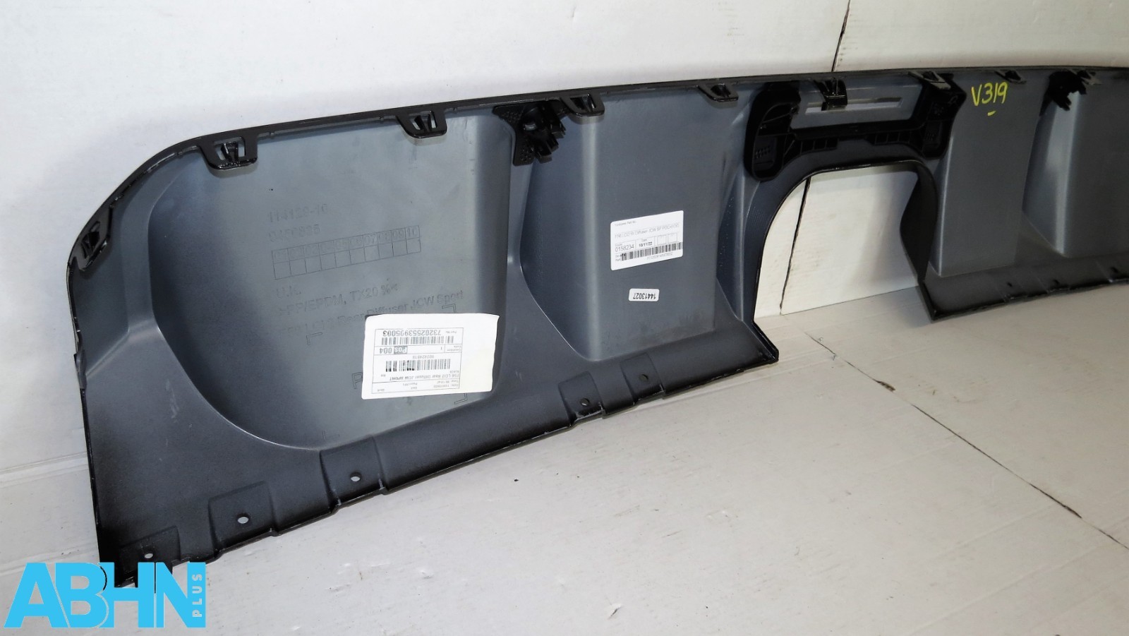 9450835 Mini Cooper S Sport JCW LCI2 F56 20^ Rear Bumper Diffuser 4 PDC Fog V319 - Image 6