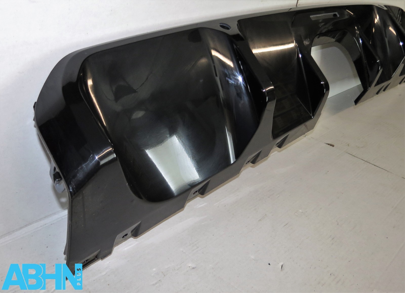 9450835 Mini Cooper S Sport JCW LCI2 F56 20^ Rear Bumper Diffuser 4 PDC Fog V327 - Image 5