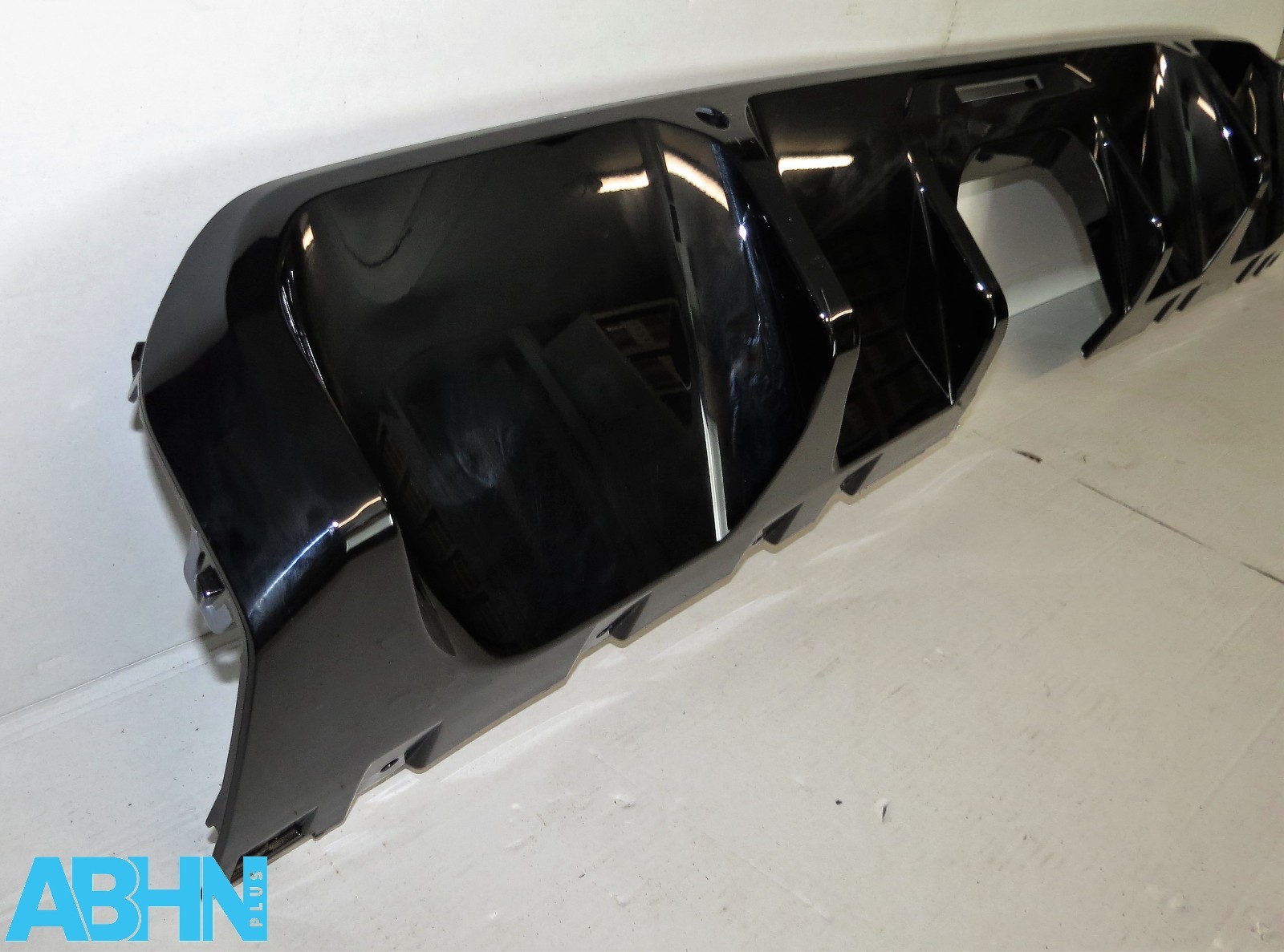 9450835 Mini Cooper S Sport JCW LCI2 F56 20^ Rear Bumper Diffuser 4 PDC Fog V325 - Image 5