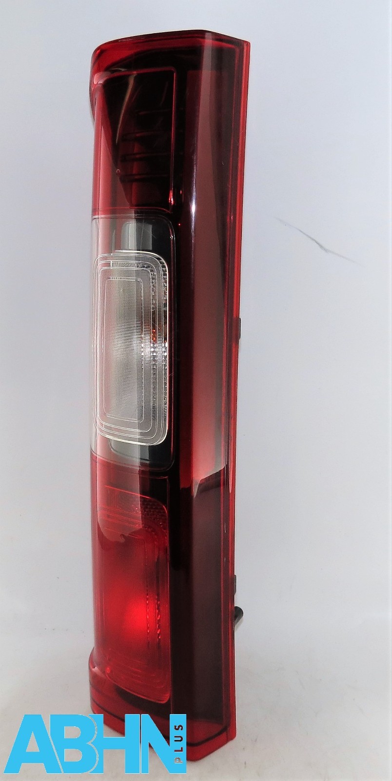 265556737R Renault Traffic Vauxhall Vivaro B Rear Left Side Rear Light Assembly - Image 9