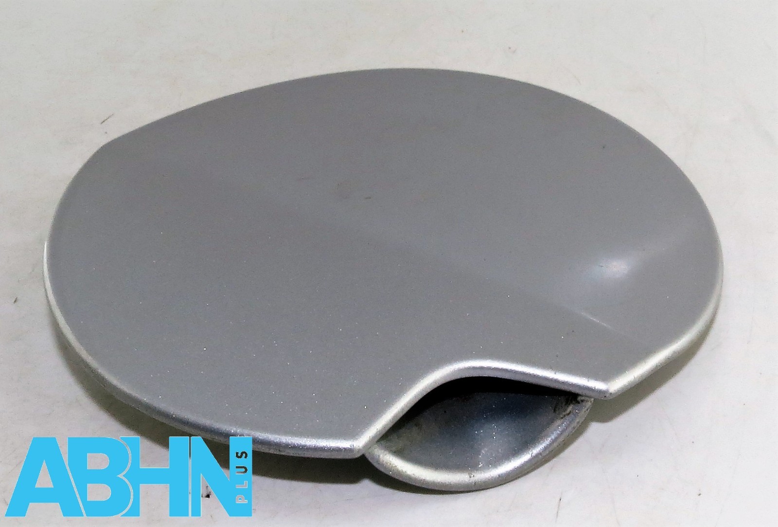 Citroën C3 MK2 (09-16) Fuel Flap Cover 9677446180 Metallic Silver A51 9683386680 - Image 6