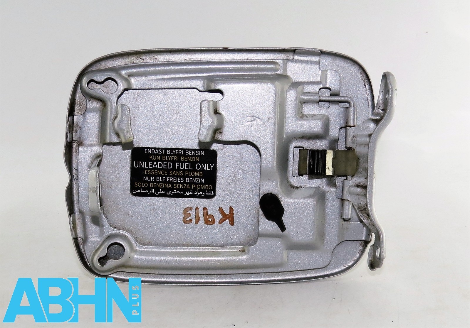 Genuine Hyundai i10 PA (2008-2013) Fuel Filler Flap Cover Metallic Silver - Image 2