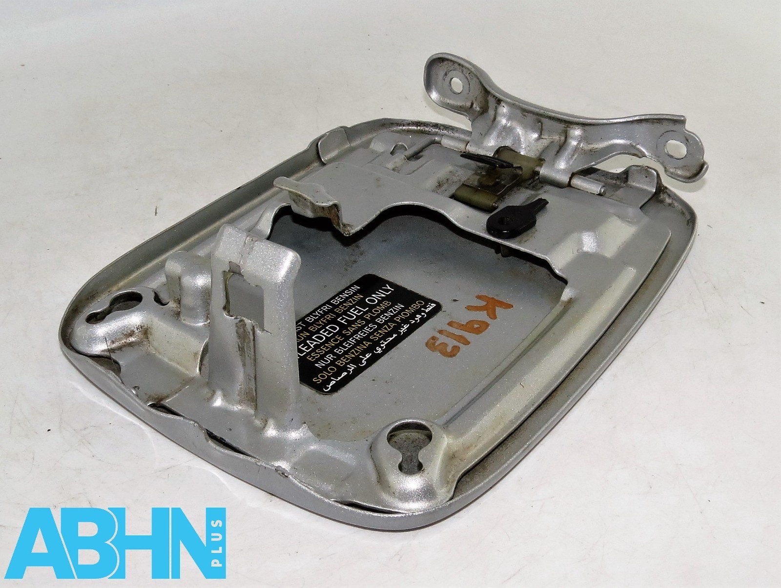 Genuine Hyundai i10 PA (2008-2013) Fuel Filler Flap Cover Metallic Silver - Image 4