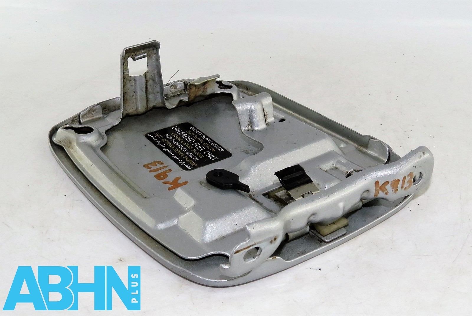 Genuine Hyundai i10 PA (2008-2013) Fuel Filler Flap Cover Metallic Silver - Image 6