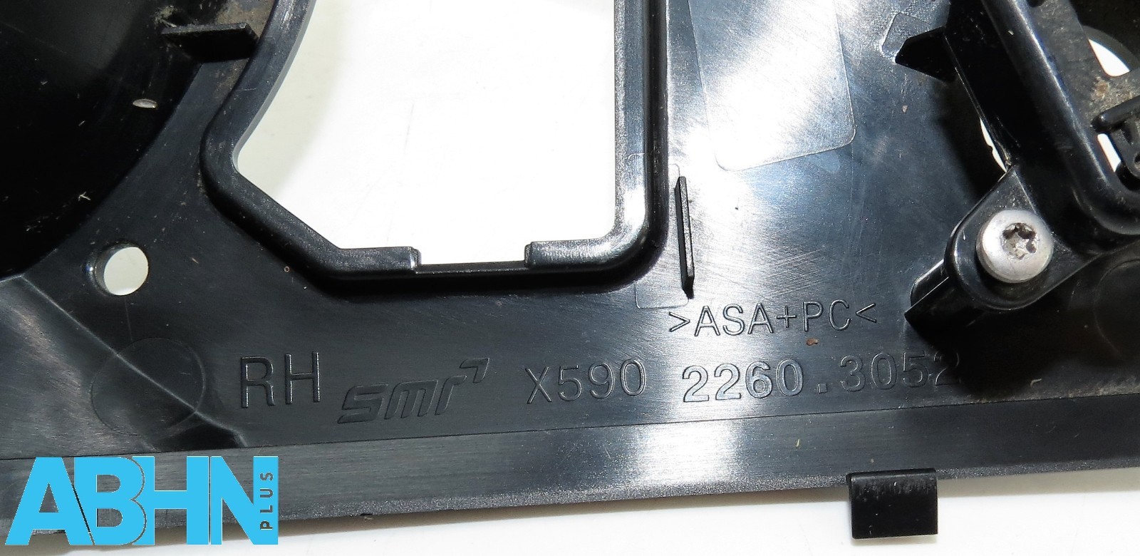 Jaguar i-Pace X590 (19-21) Right Door Mirror Trim Bottom Cover+ Camera 2260.3052 - Image 8