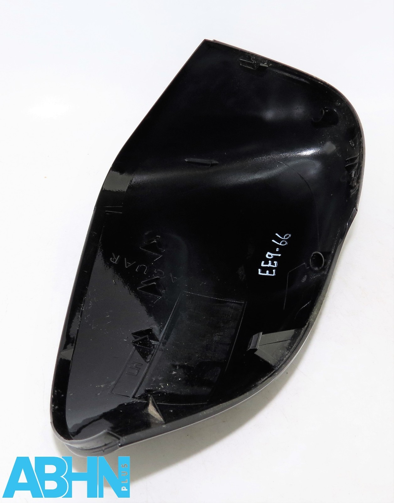 Jaguar I-Pace X590 18-25 Left Side Door Wing Cover Santorn Black 9X23-17E702-BB - Image 6