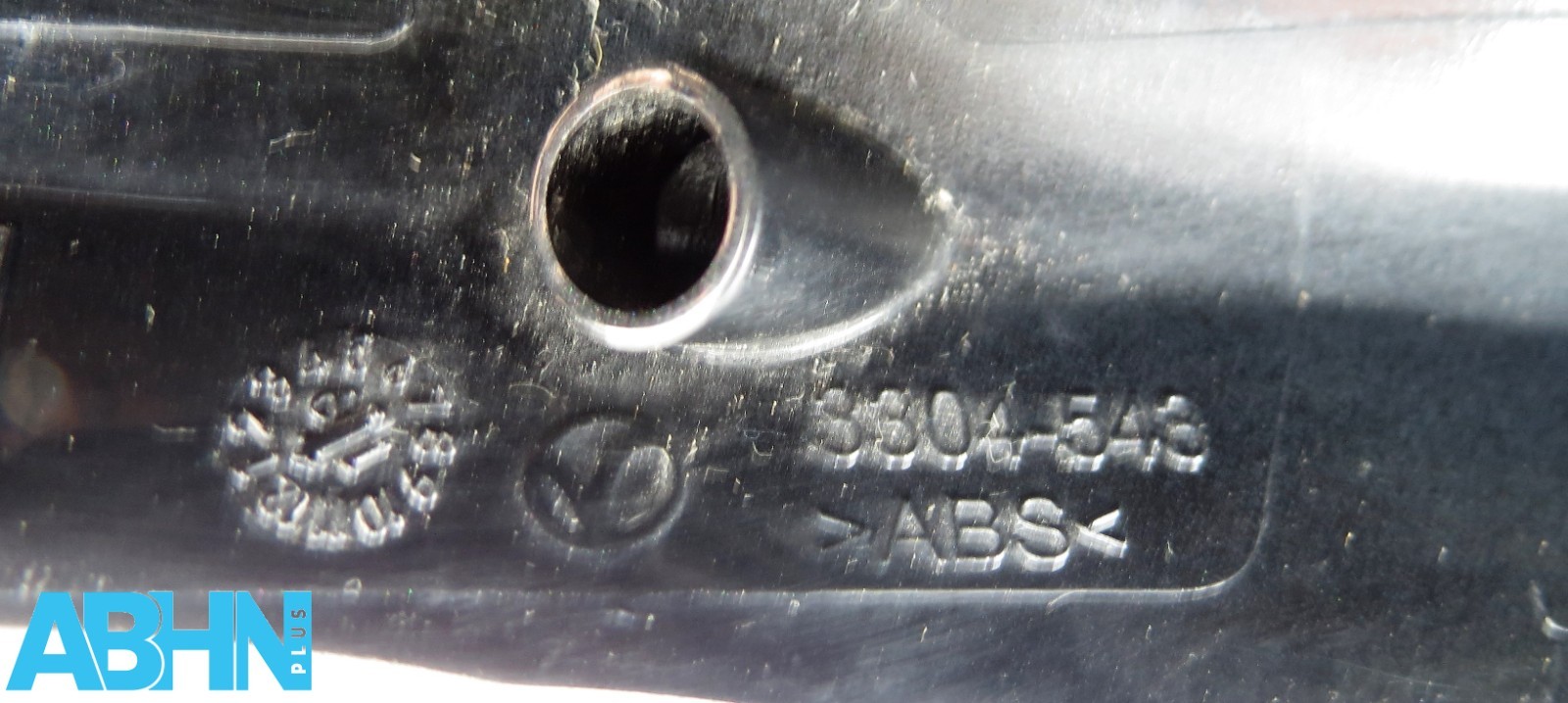 Jaguar I-Pace X590 18-25 Left Side Door Wing Cover Santorn Black 9X23-17E702-BB - Image 9