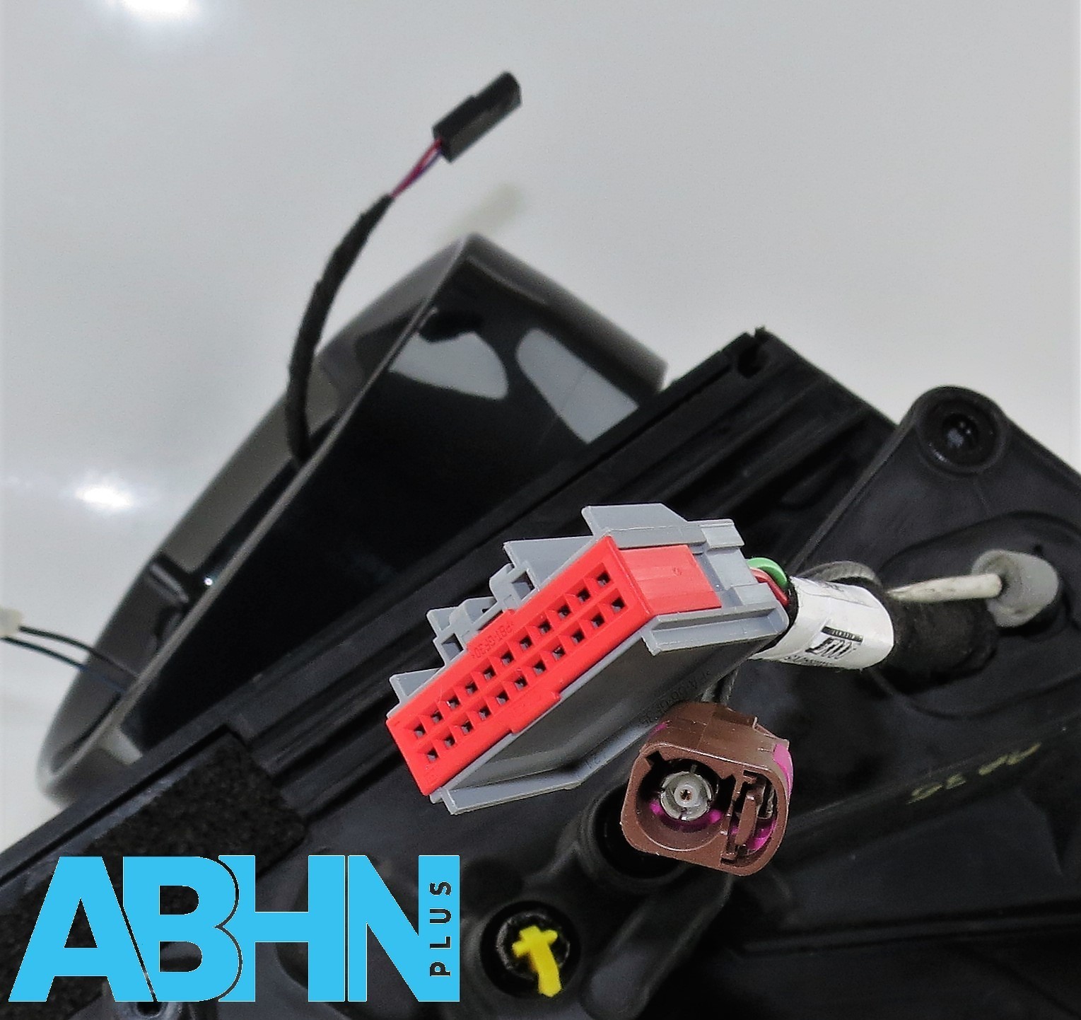 Discovery Sport RHD L550 (21- 25) Folding Right Wing Mirror Housing 17-Wires+Cam - Image 10