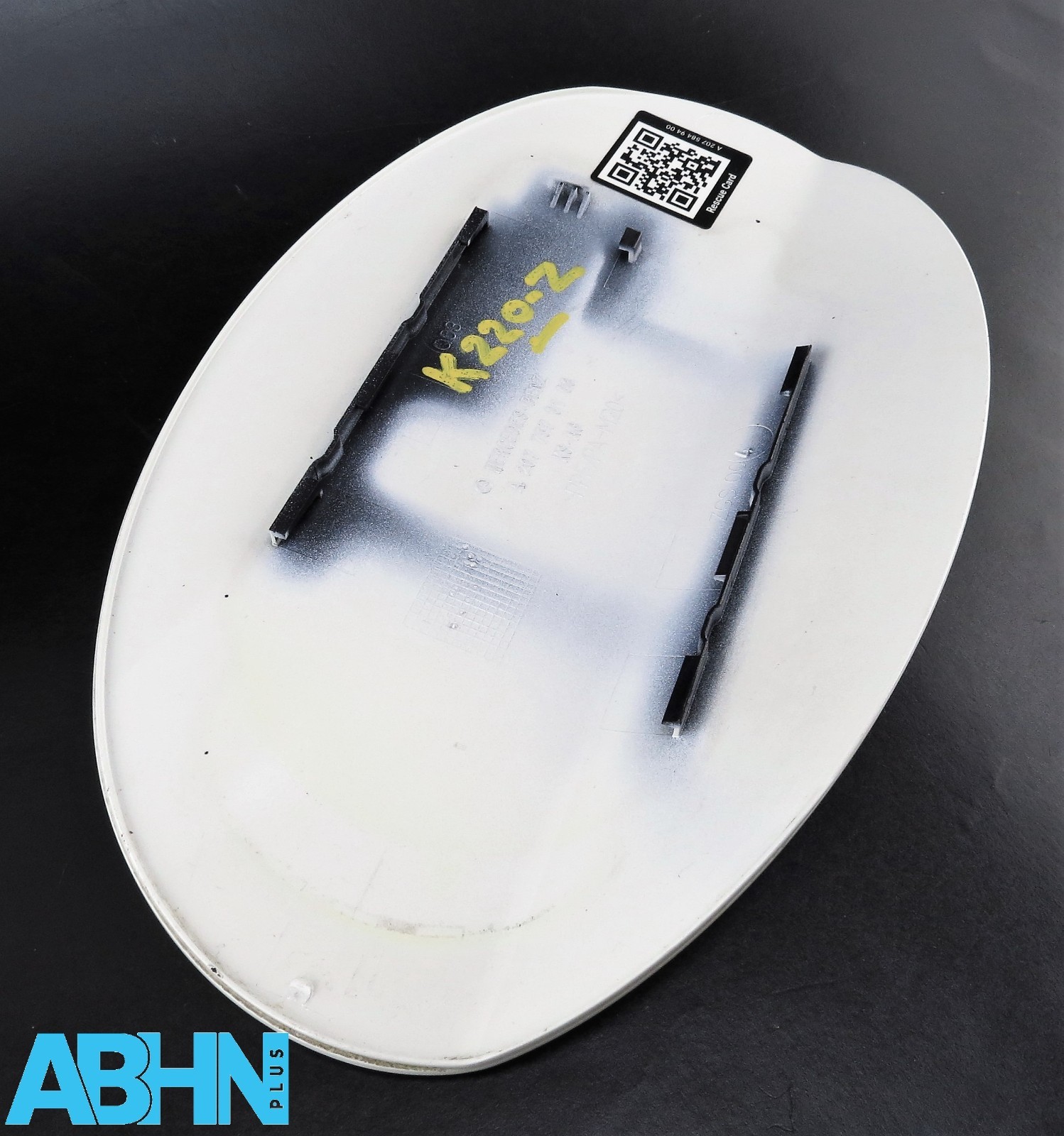 Mercedes-Benz E-Class Coupe C207 (09-16) Fuel Flap Cover A2077570106 Solid White - Image 4