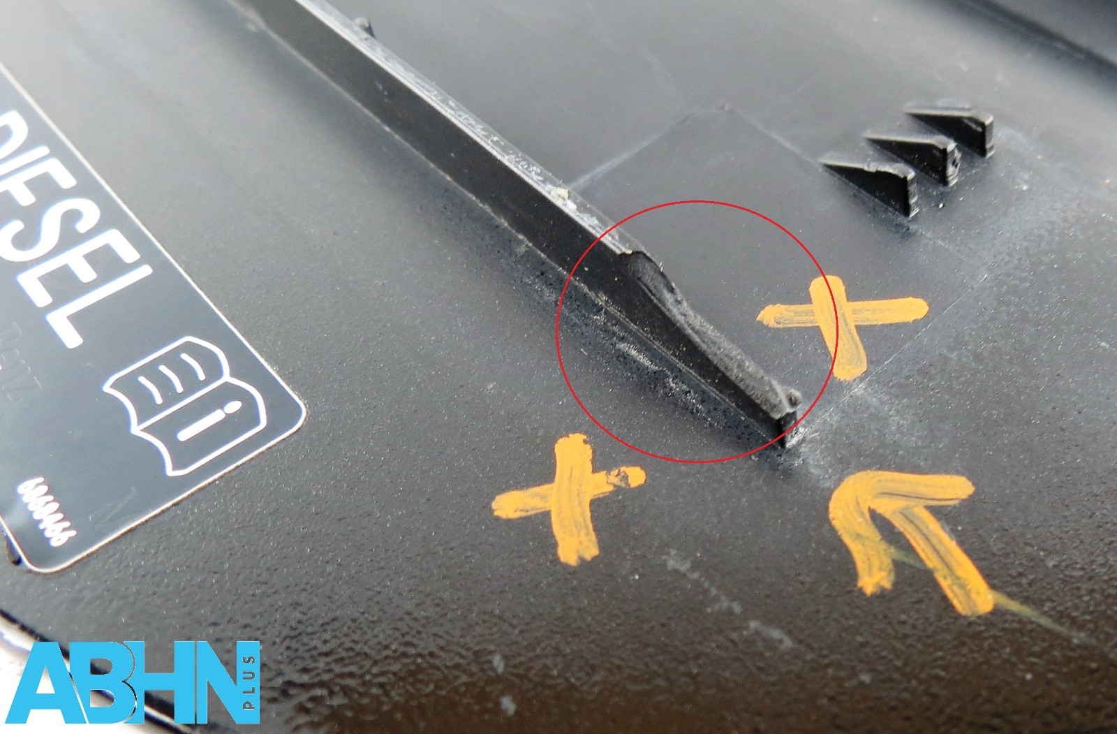 Mercedes-Benz CLS Coupe A219 (2004-2010) Fuel Flap Cover A2197570106 Met Black - Image 13