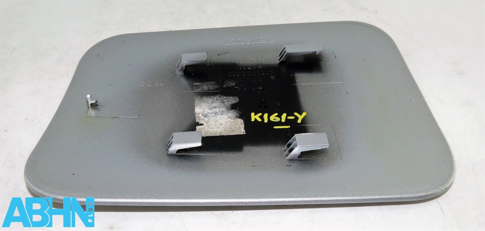 Renault Megane II MK2 (2002-2009) Fuel Flap Cover 8200073760 Metallic Silver - Image 6