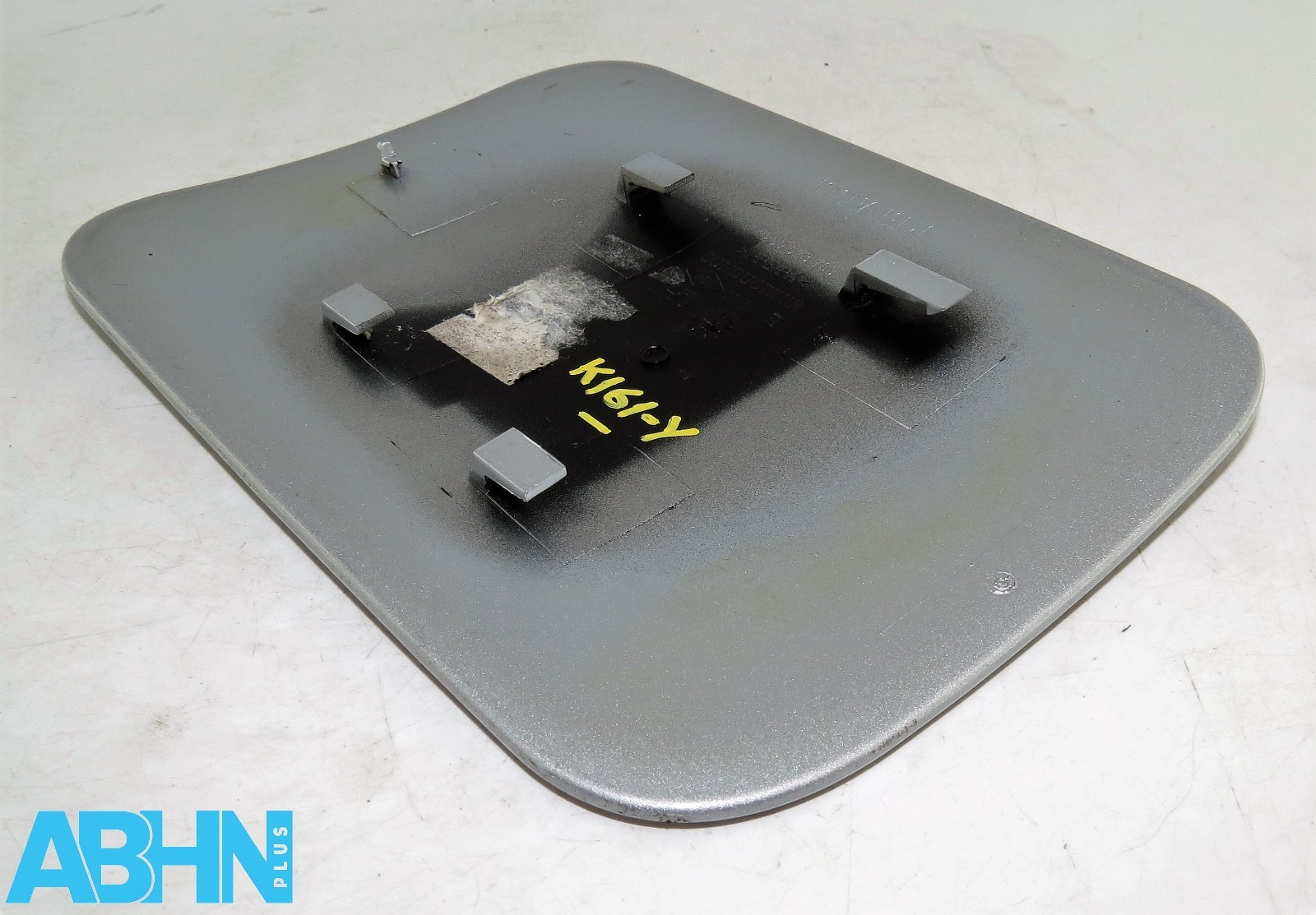 Renault Megane II MK2 (2002-2009) Fuel Flap Cover 8200073760 Metallic Silver - Image 7