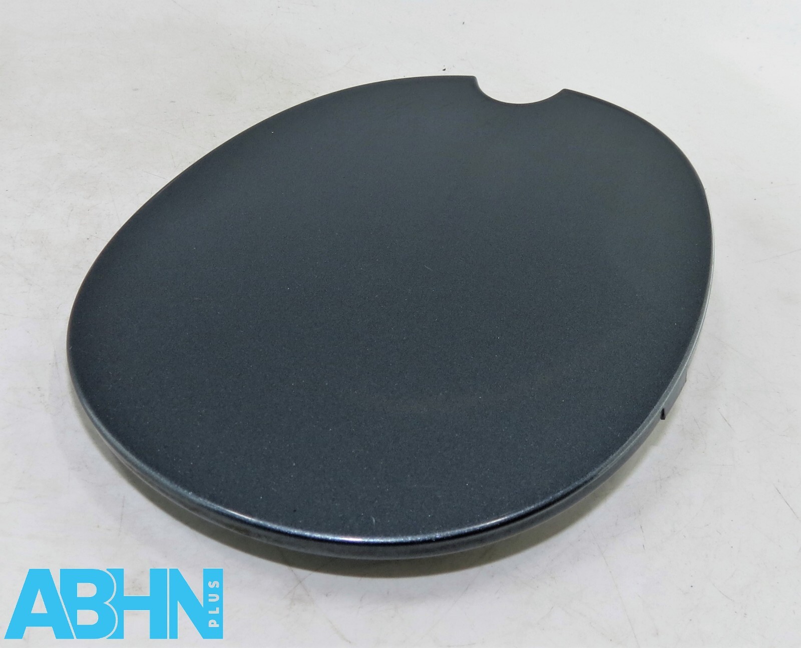 Fiat Scudo Peugeot Expert (07-16) Fuel Fill-in Flap Cover 1497828080 G9 Met Grey - Image 2